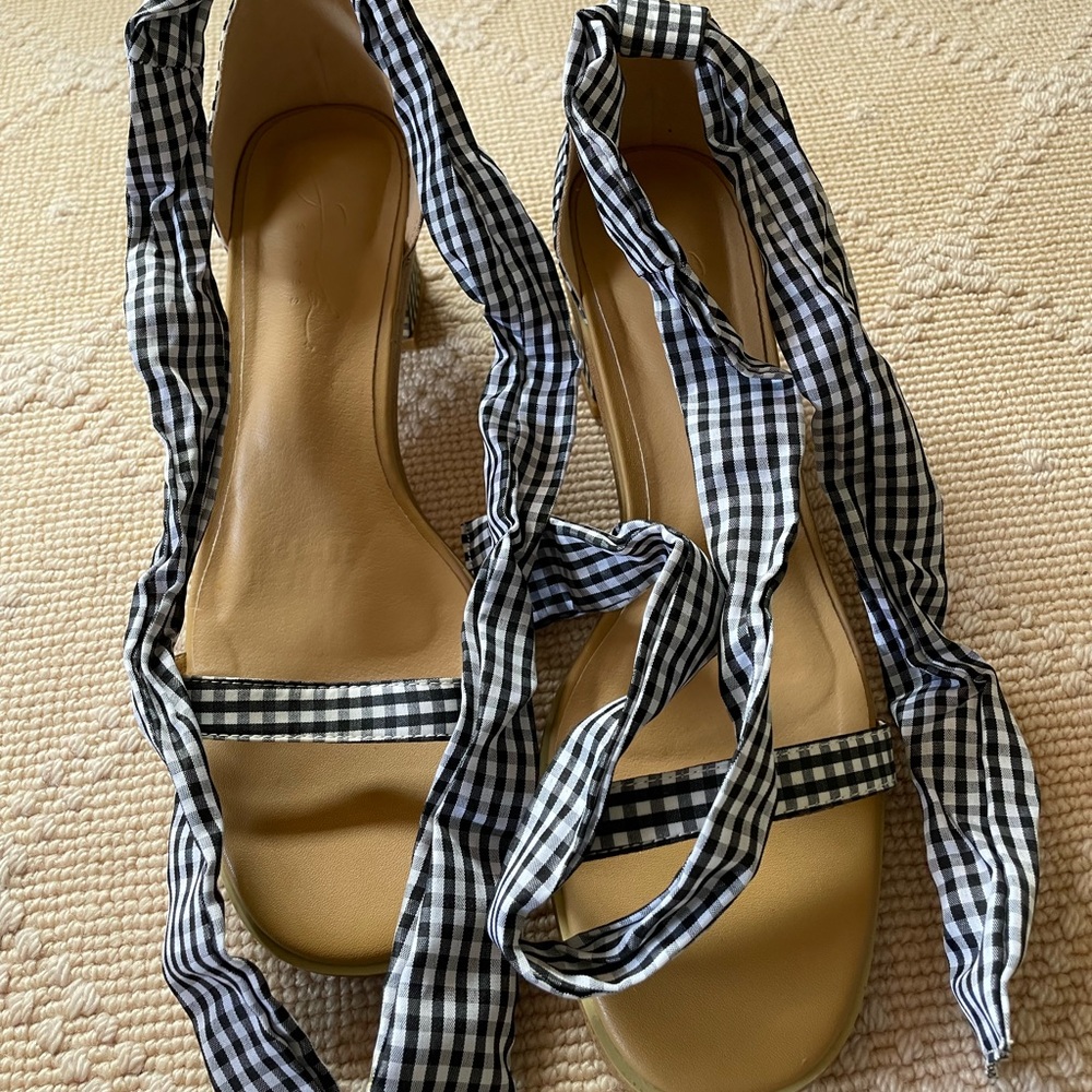Sabo skirt gingham heels